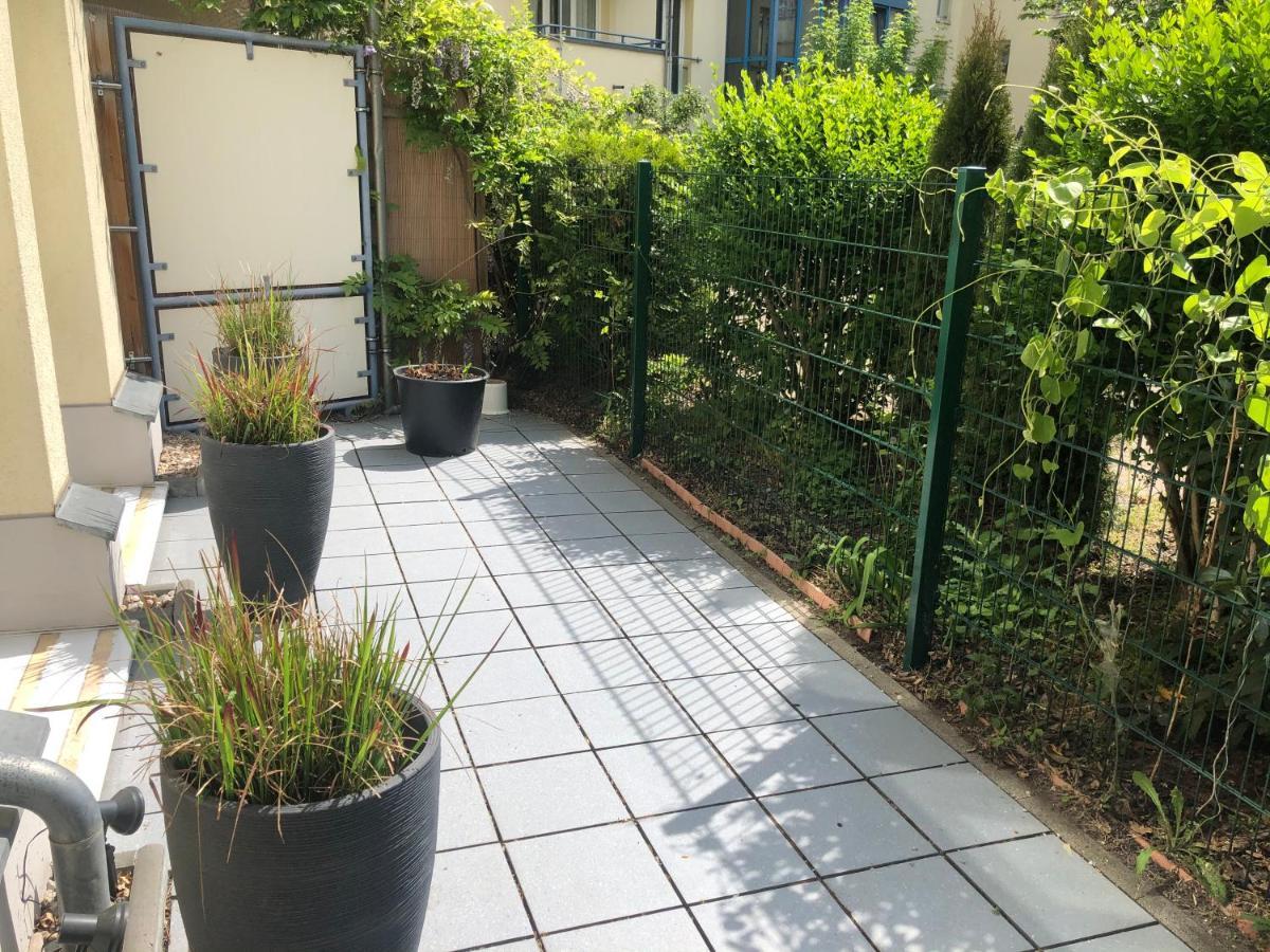 Sonnige Wohnung Im Zentrum Mit Terrasse U Tiefgarage - Netflix & Prime Lipsk Zewnętrze zdjęcie