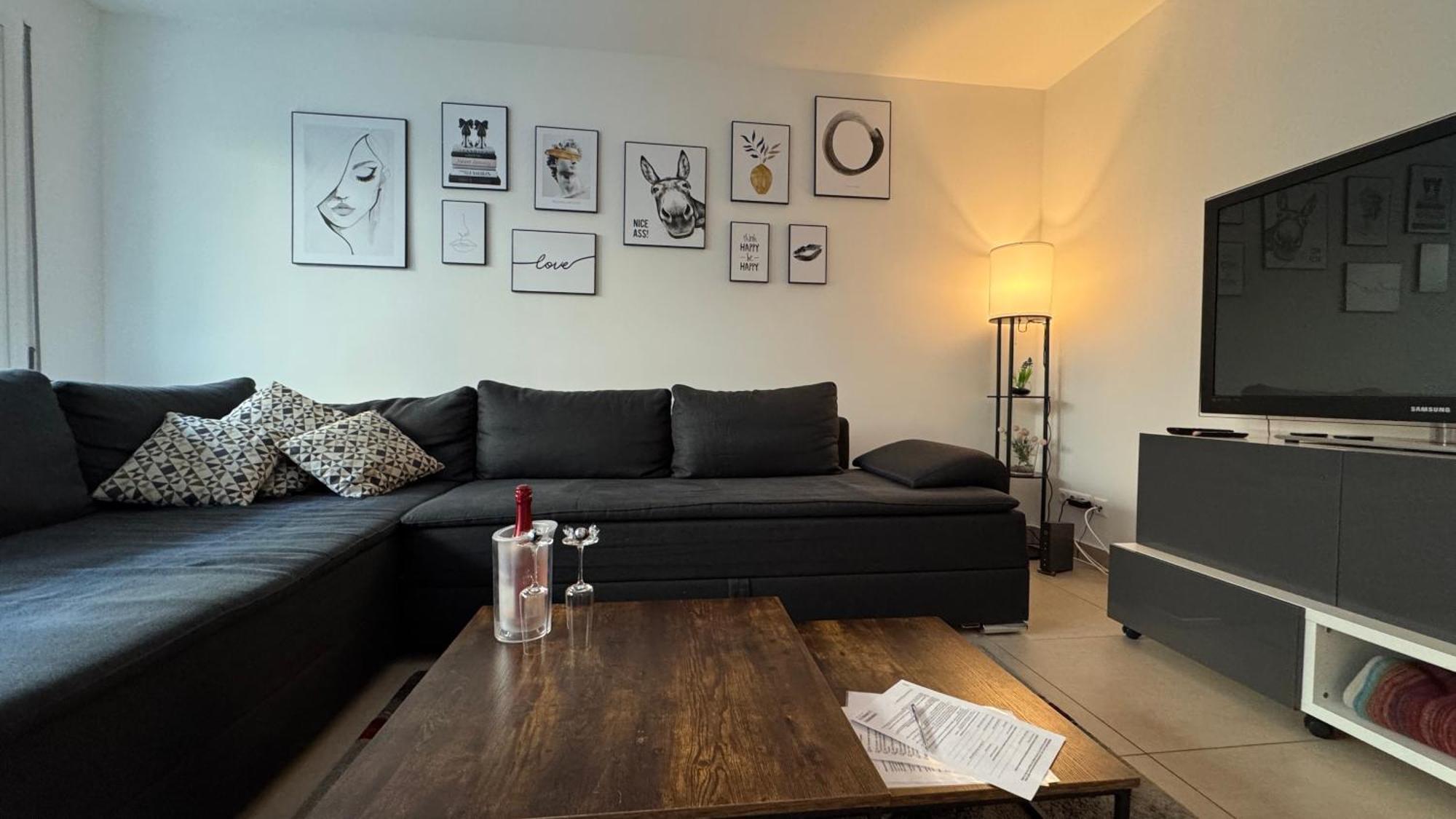 Sonnige Wohnung Im Zentrum Mit Terrasse U Tiefgarage - Netflix & Prime Lipsk Zewnętrze zdjęcie