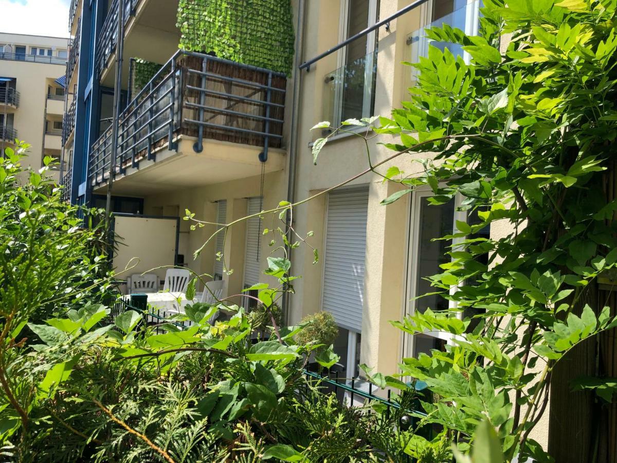 Sonnige Wohnung Im Zentrum Mit Terrasse U Tiefgarage - Netflix & Prime Lipsk Zewnętrze zdjęcie
